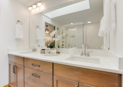 A Bathroom Remodel Idea You’ll Want to Steal!